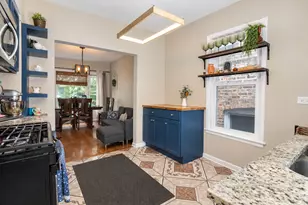3906 W Montrose Ave, Chicago, IL 60618 - Photo 3