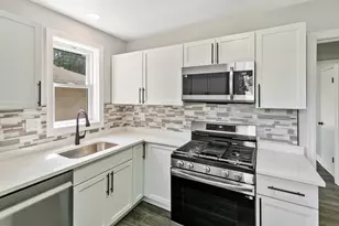 9516 Jackson Ave, Brookfield, IL 60513 - Photo 13