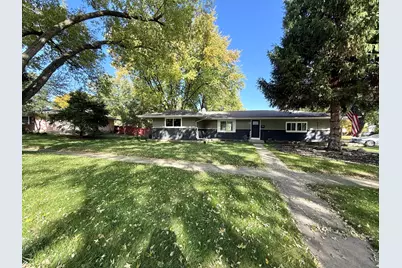 1500 Evergreen Street, Saint Charles, IL 60174 - Photo 1