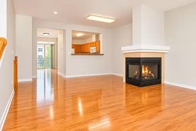 4756 N Lamon Avenue, Chicago, IL 60630 - Photo 5