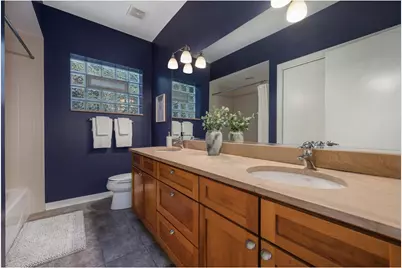 1803 N Hoyne Avenue, Chicago, IL 60647 - Photo 25