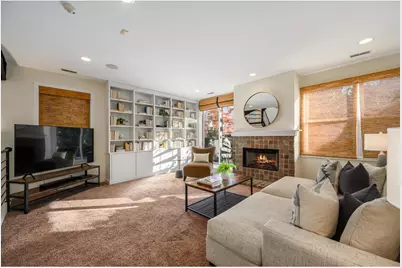 1803 N Hoyne Avenue, Chicago, IL 60647 - Photo 17