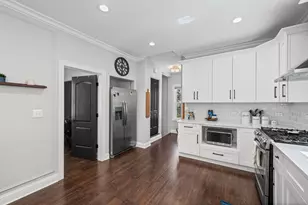 2625 Cuyler Ave, Berwyn, IL 60402 - Photo 7