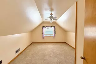 5461 N New England Ave, Chicago, IL 60656 - Photo 9