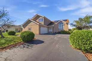20104 Marlin Ave, Lynwood, IL 60411 - Photo 1