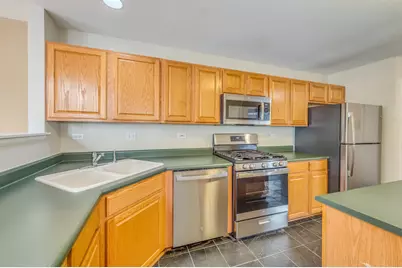 845 McKenzie Station Drive, Lisle, IL 60532 - Photo 13