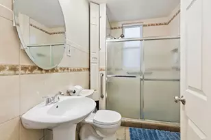 1721 W Foster Ave, Chicago, IL 60640 - Photo 19