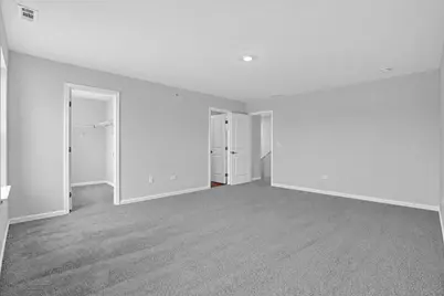 180 E Berkshire Drive, Crystal Lake, IL 60014 - Photo 13