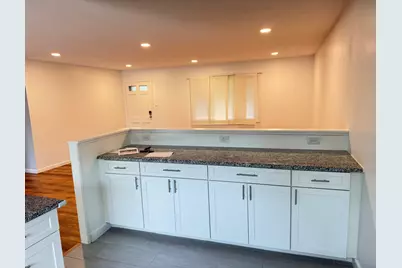 930 Dorncliff Lane, Buffalo Grove, IL 60089 - Photo 7
