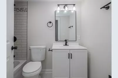7145 S Ingleside Avenue, Chicago, IL 60619 - Photo 9
