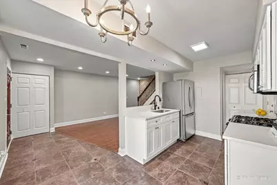 193 Thomas Court #B, Bartlett, IL 60103 - Photo 5