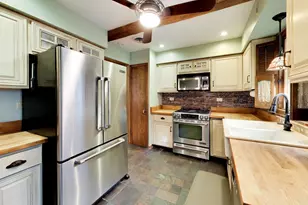 1216 E Mayfair Rd, Arlington Heights, IL 60004 - Photo 9