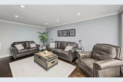 7058 W 63rd Place, Chicago, IL 60638 - Photo 5