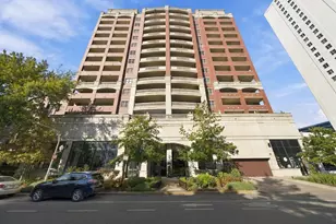 828 W Grace St, Chicago, IL 60613 - Photo 1