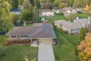 418 Ridgeview St, Downers Grove, IL 60516 - Photo 1