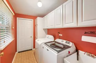 408 Creighton Ln, Schaumburg, IL 60193 - Photo 21