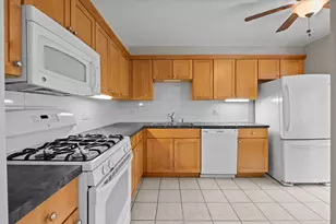 7255 N Ridge Blvd, Chicago, IL 60645 - Photo 5