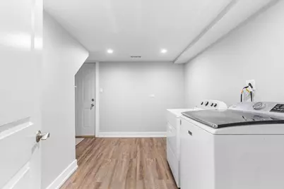 3232 N Oleander Avenue, Chicago, IL 60634 - Photo 23