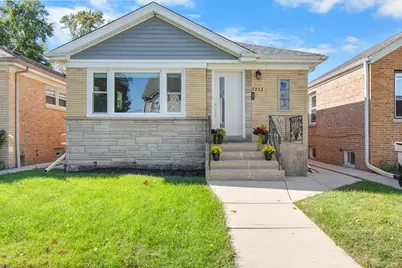 3232 N Oleander Avenue, Chicago, IL 60634 - Photo 1