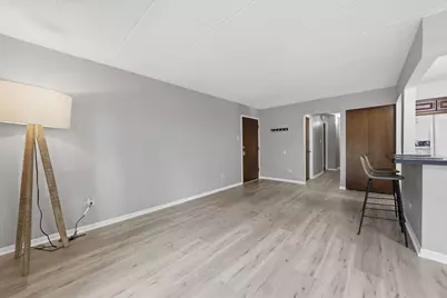 9535 Southwest Highway #2, Oak Lawn, IL 60453 - Photo 9