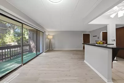 9535 Southwest Highway #2, Oak Lawn, IL 60453 - Photo 11