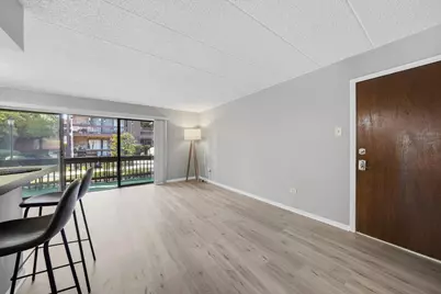 9535 Southwest Highway #2, Oak Lawn, IL 60453 - Photo 5