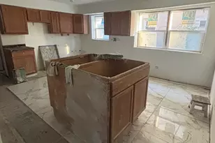 75 Paxton Ave, Calumet City, IL 60409 - Photo 9