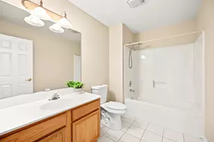 661 E Nerge Rd, Roselle, IL 60172 - Photo 13