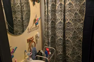 638 E 155th St, Phoenix, IL 60426 - Photo 9