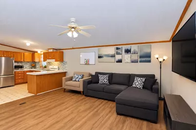 132 3rd Avenue, Bartlett, IL 60103 - Photo 3