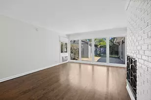 2207 Crawford Ave, Evanston, IL 60201 - Photo 5