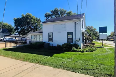 630 N Galena Avenue, Dixon, IL 61021 - Photo 3