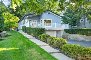315 Park Ave, Clarendon Hills, IL 60514 - Photo 1