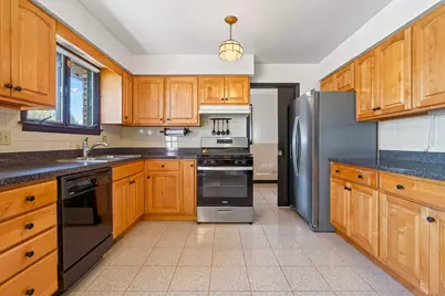 18433 Lange Street, Lansing, IL 60438 - Photo 9