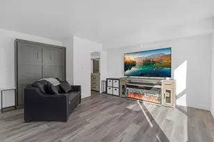 3600 N Lake Shore Dr, Chicago, IL 60613 - Photo 7
