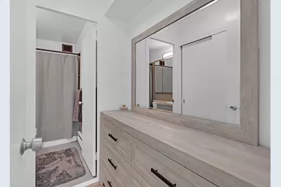 3600 N Lake Shore Drive #317, Chicago, IL 60613 - Photo 11