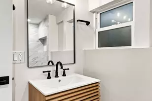 5722 W Grover St, Chicago, IL 60630 - Photo 23