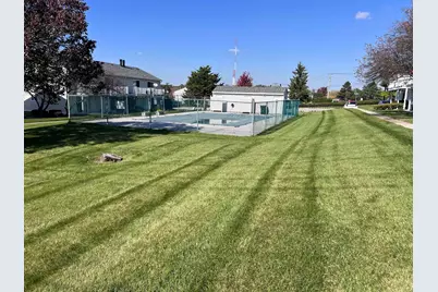 313 Meadow Green Lane #313, Round Lake Beach, IL 60073 - Photo 19