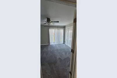 313 Meadow Green Lane #313, Round Lake Beach, IL 60073 - Photo 13