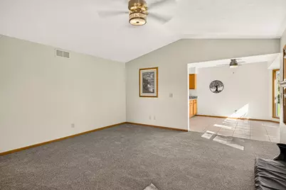 136 Harvest Glenn Drive, Davis Junction, IL 61020 - Photo 13