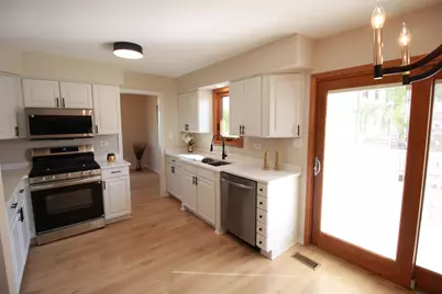 8247 W Wintergreen Drive, Frankfort, IL 60423 - Photo 5