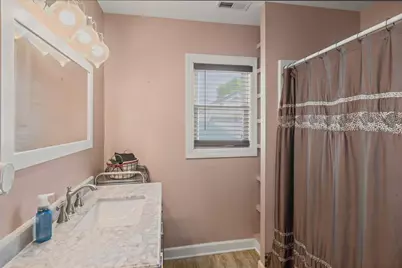 827 W Northeast Shore Drive, McHenry, IL 60051 - Photo 9