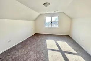 8312 S Phillips Ave, Chicago, IL 60617 - Photo 27
