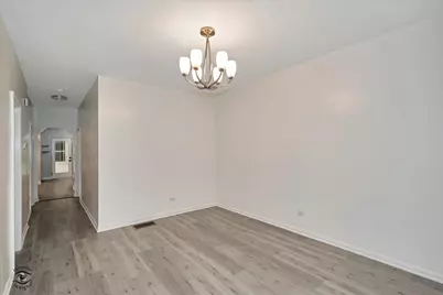 6635 S Francisco Avenue, Chicago, IL 60629 - Photo 7