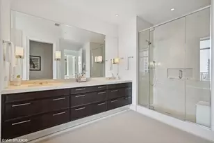 118 E Erie St, Chicago, IL 60611 - Photo 37