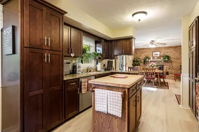 739 Roosevelt Road, Machesney Park, IL 61115 - Photo 7