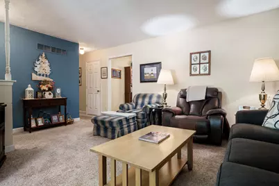 739 Roosevelt Road, Machesney Park, IL 61115 - Photo 5