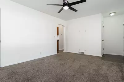 221 Merrill Avenue, Loves Park, IL 61111 - Photo 3
