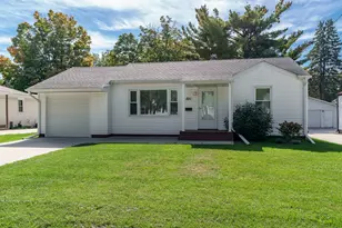 221 Merrill Ave, Loves Park, IL 61111 - Photo 1
