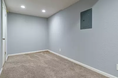 221 Merrill Avenue, Loves Park, IL 61111 - Photo 17